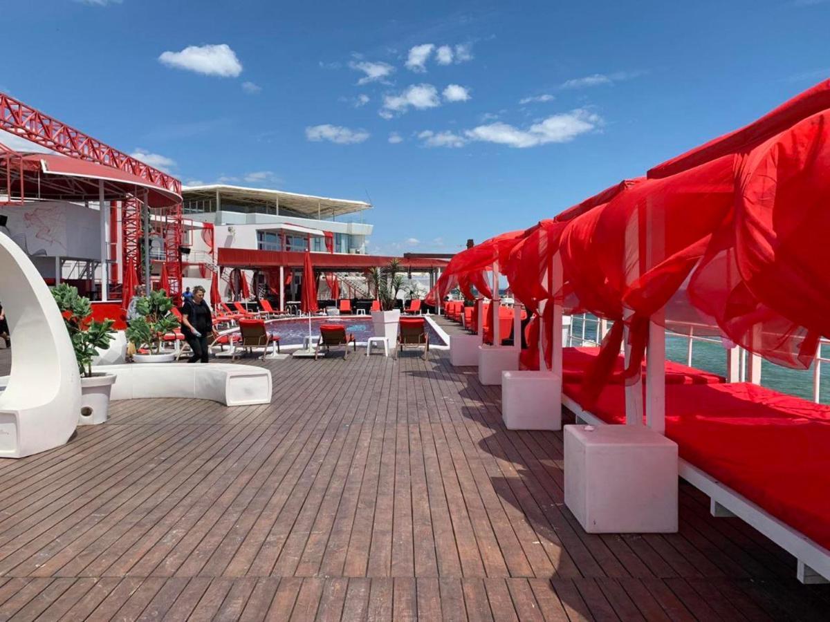 Club House Arkadia Beach Odesa Exterior photo